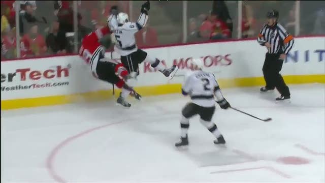 Jake Muzzin lays heavy hit on Jonathan Toews