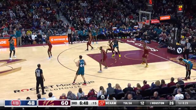 Isaiah Stewart with a 3-pointer vs the Cleveland Cavaliers