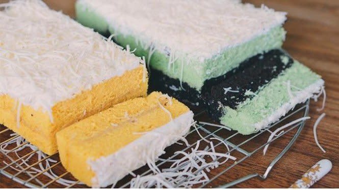  Resep  Kue Lapis Surabaya yang  Sederhana  dan  Enak 