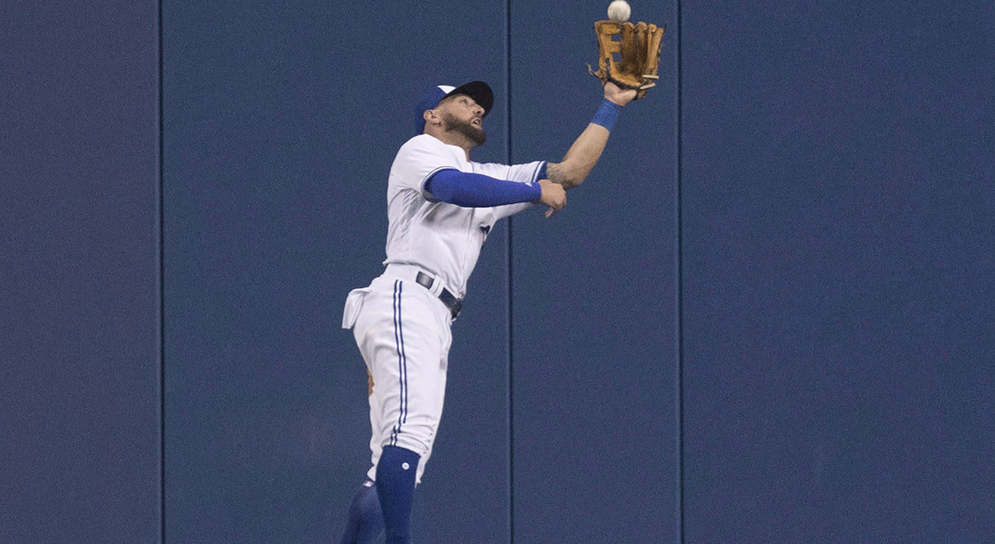 Toronto Blue Jays Darwin Barney struggles sliding into third base