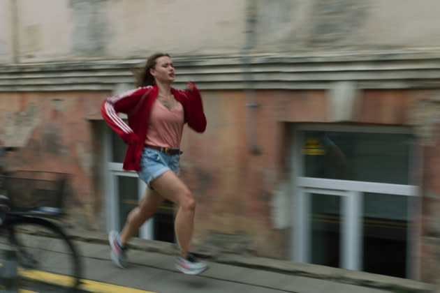 „Karlovy Vary-Bound“ bėgikas, šaudymo žvaigždė Zygimante Elena Jakstaite, Aleph (išskirtinis)