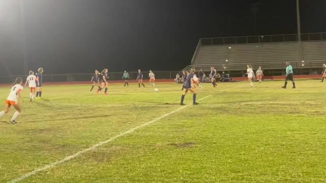 WATCH: Estero vs. Lemon Bay in the Class 4A-District 12 championship game