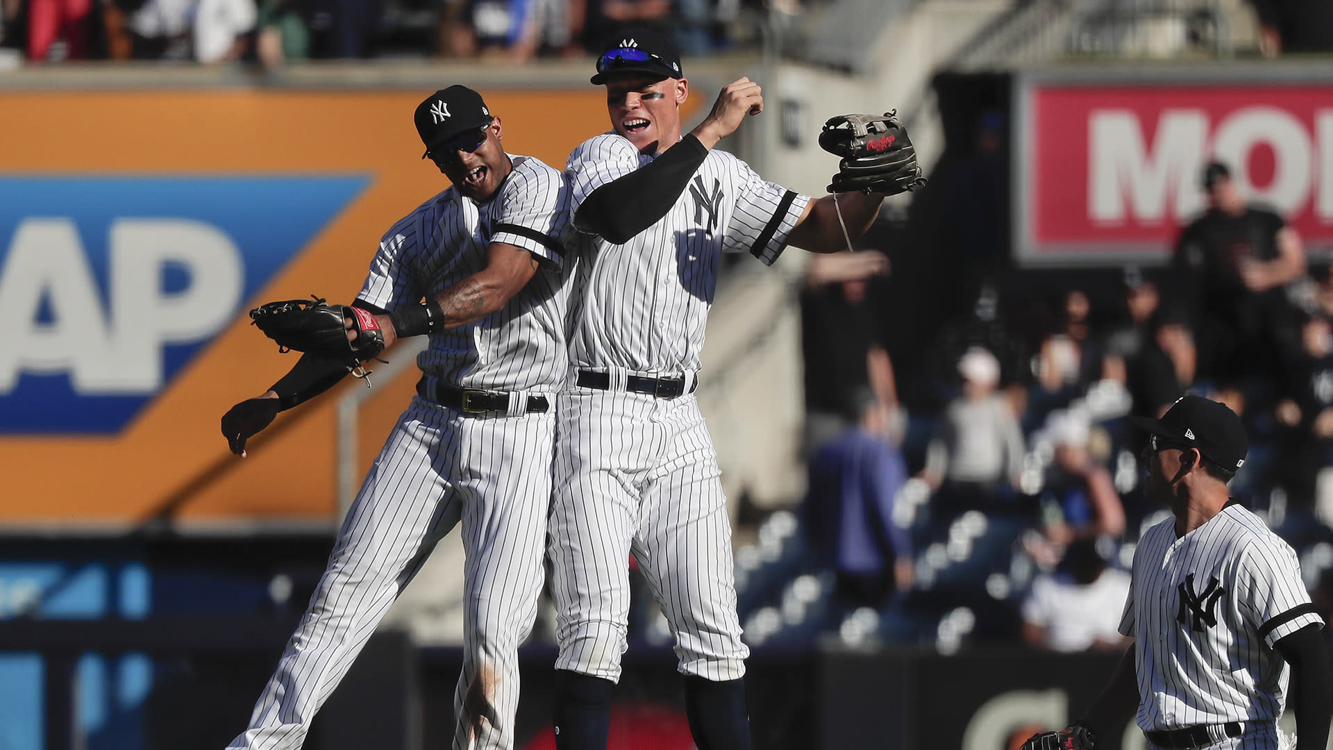 New York Yankees catcher Gary Sanchez takes direct hit to the groin (VIDEO)