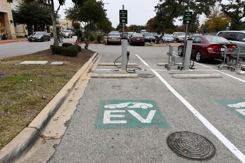 New EV owners resist gasoline cars, survey shows