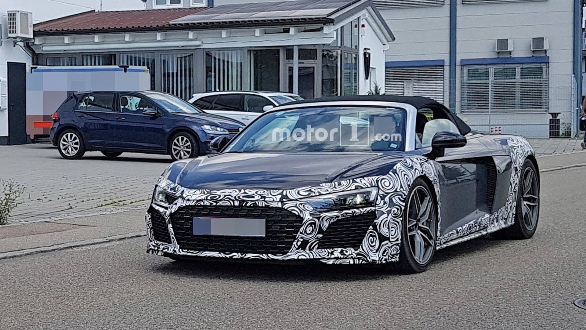 audi r8 spyder push along car