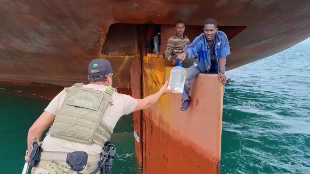 Four Nigerians survived 14 days on a ship&#39;s rudder