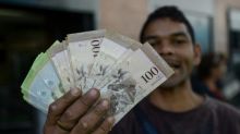 Venezuela sufre aún por la falta de dinero, aunque circula el billete de 100