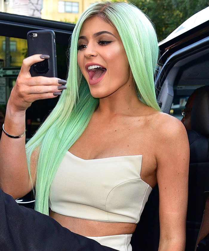 kylie jenner locked in cartier bracelet