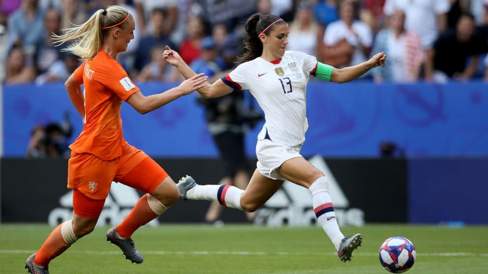 Soccer star Alex Morgan announces knee injury, out ...