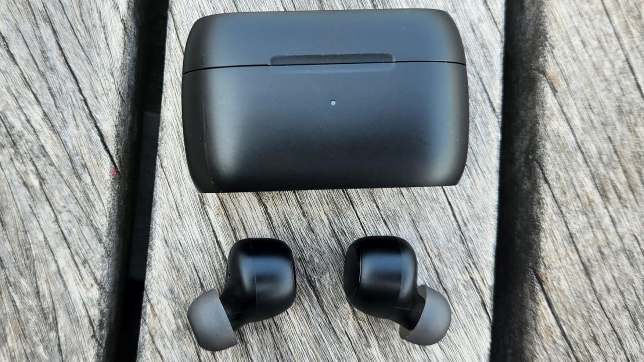 Echo Buds (2023) vs. EarFun Air Pro 3: which earbuds are best for  you?
