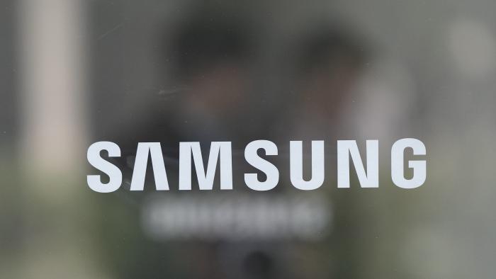 The logo of the Samsung Electronics Co. is seen at its office in Seoul, South Korea, Tuesday, Oct. 31, 2023. Samsung Electronics on Tuesday reported its highest quarterly profit for the year and saw narrowed losses from its computer chip business amid a slow recovery in global demand.(AP Photo/Ahn Young-joon)