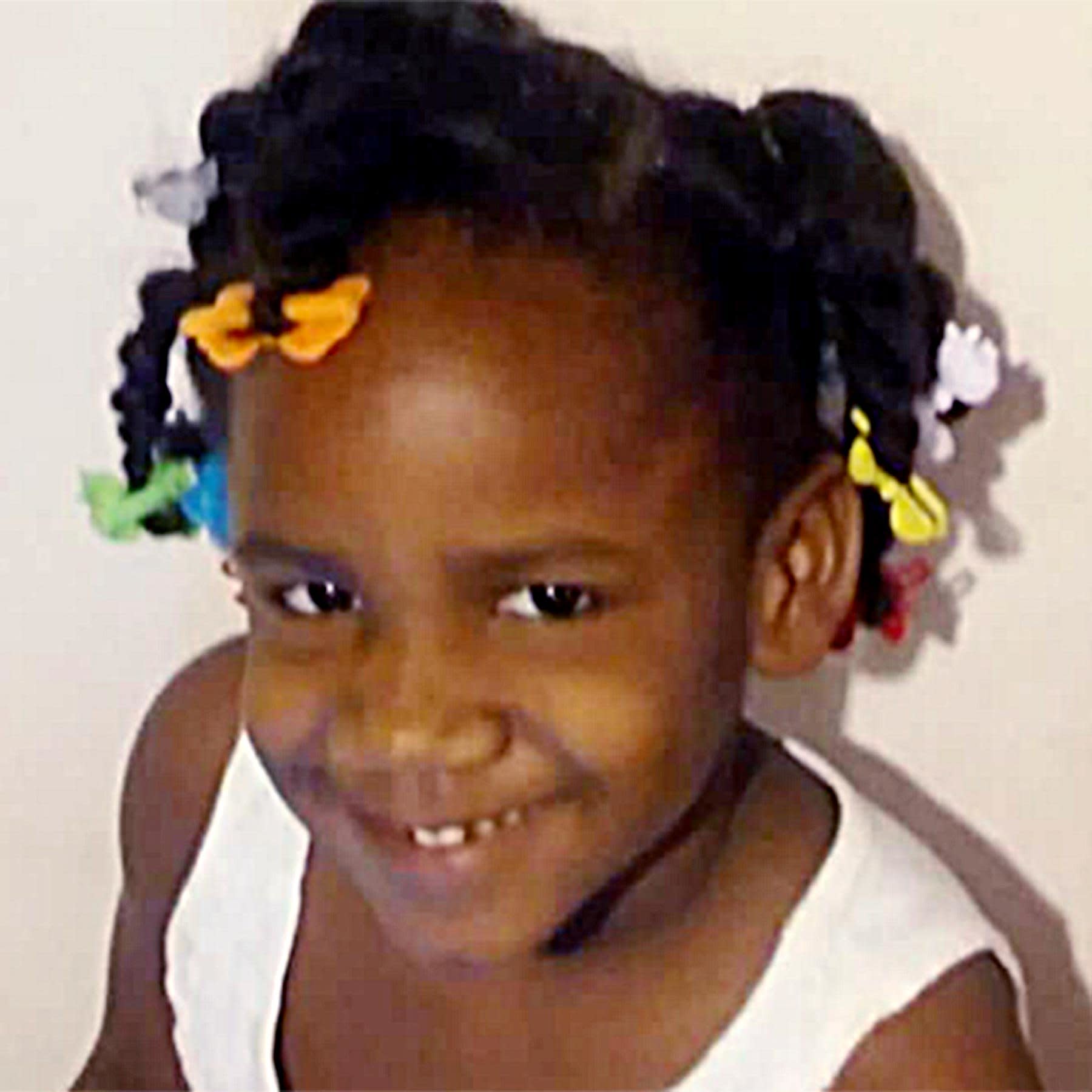 8 Year Old St Louis Girl Shot Dead Near High School Football Event