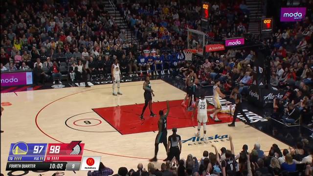 Anfernee Simons with an and one vs the Golden State Warriors