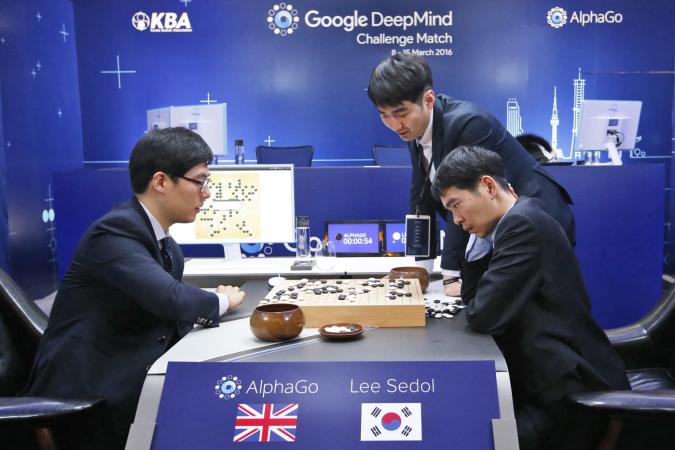 Presenter Indskrive videnskabelig Google AI finally loses to Go world champion | Engadget