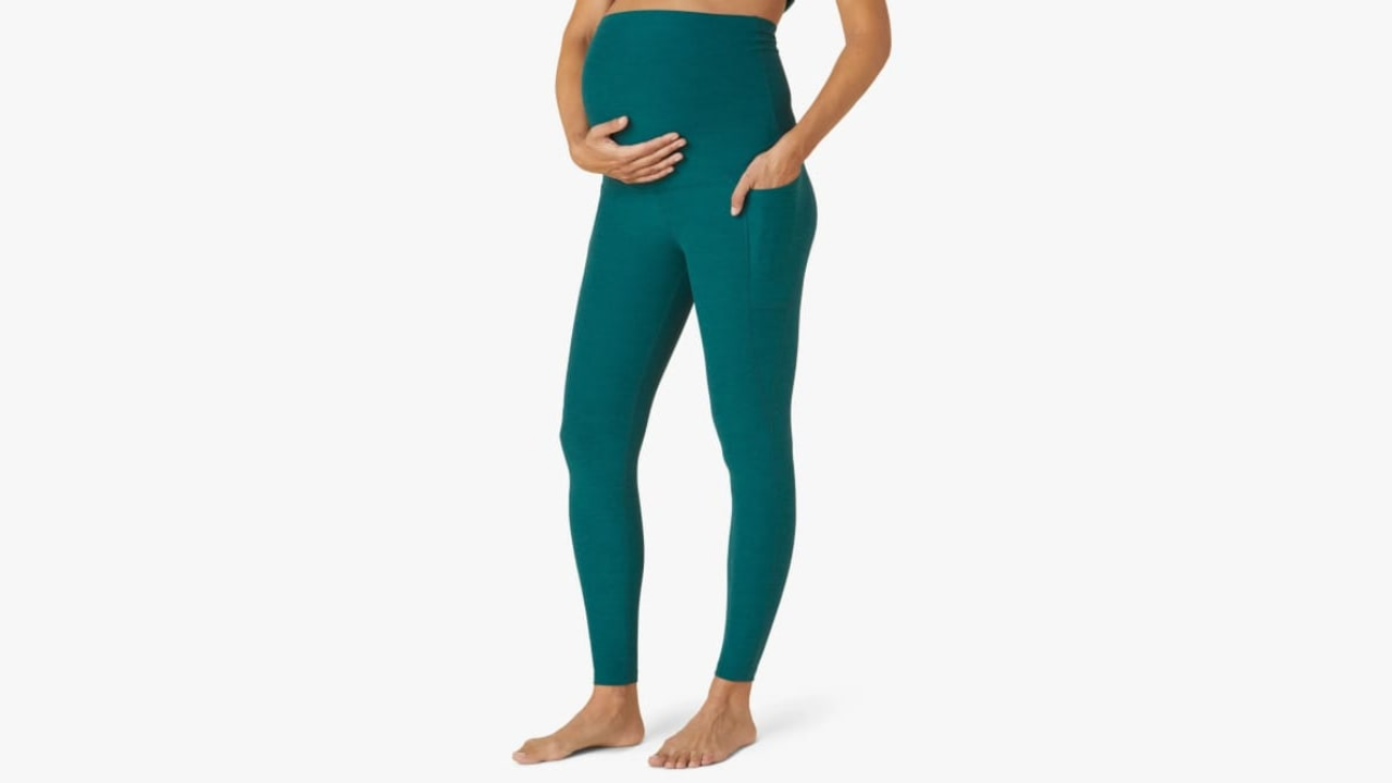 Beyond Yoga Beyond the Bump Maternity Pocket Midi Legging Small Drk Night  Blck