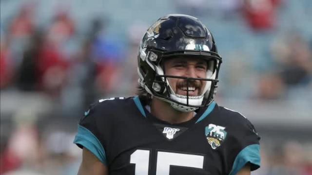 Jaguars fans chant 'We want Minshew' as Nick Foles struggles