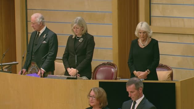 Le Parlement écossais observe le silence pour la reine Elizabeth II