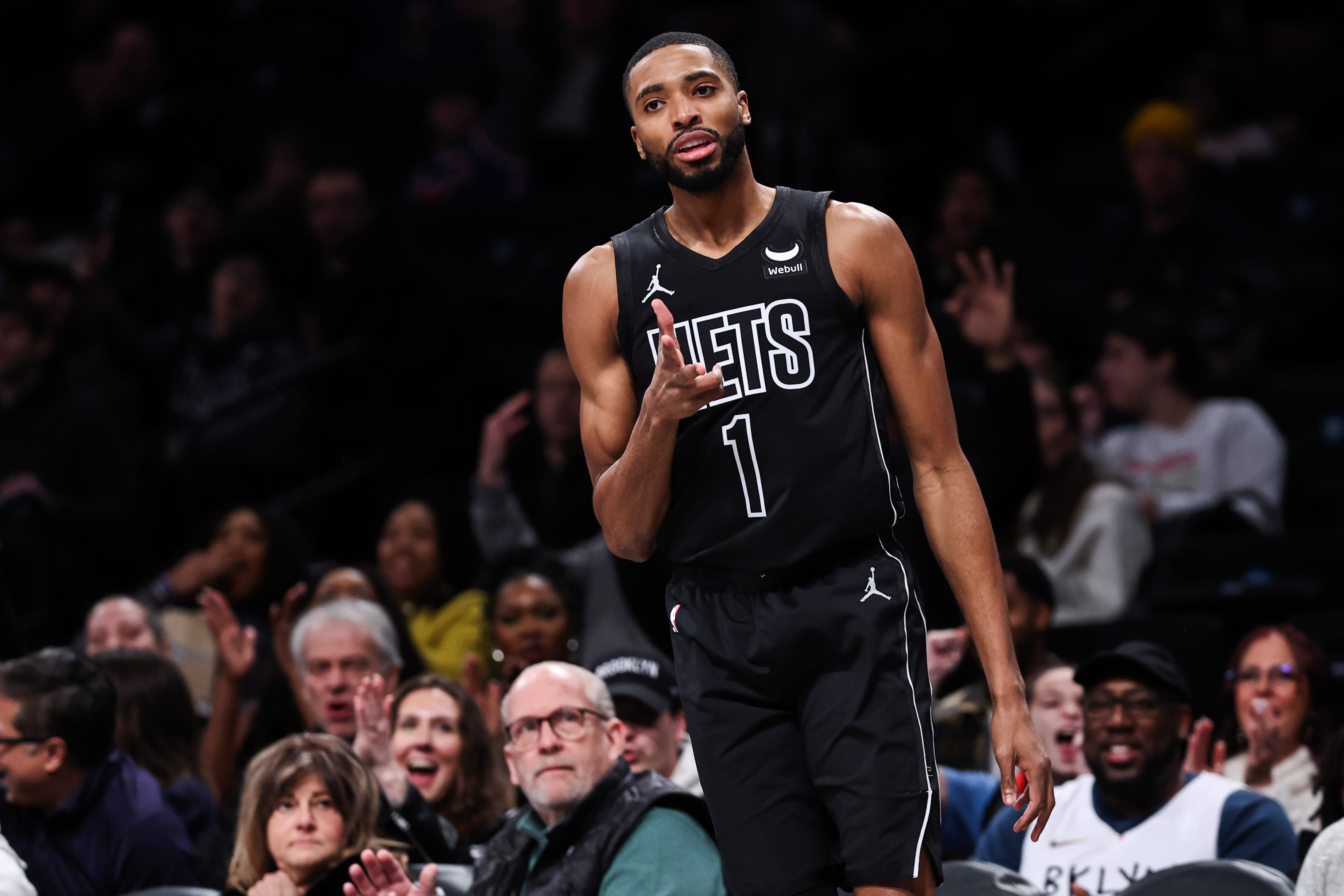 Fantasy Basketball Trade Analyzer: Sell high on Mikal Bridges after his latest big game