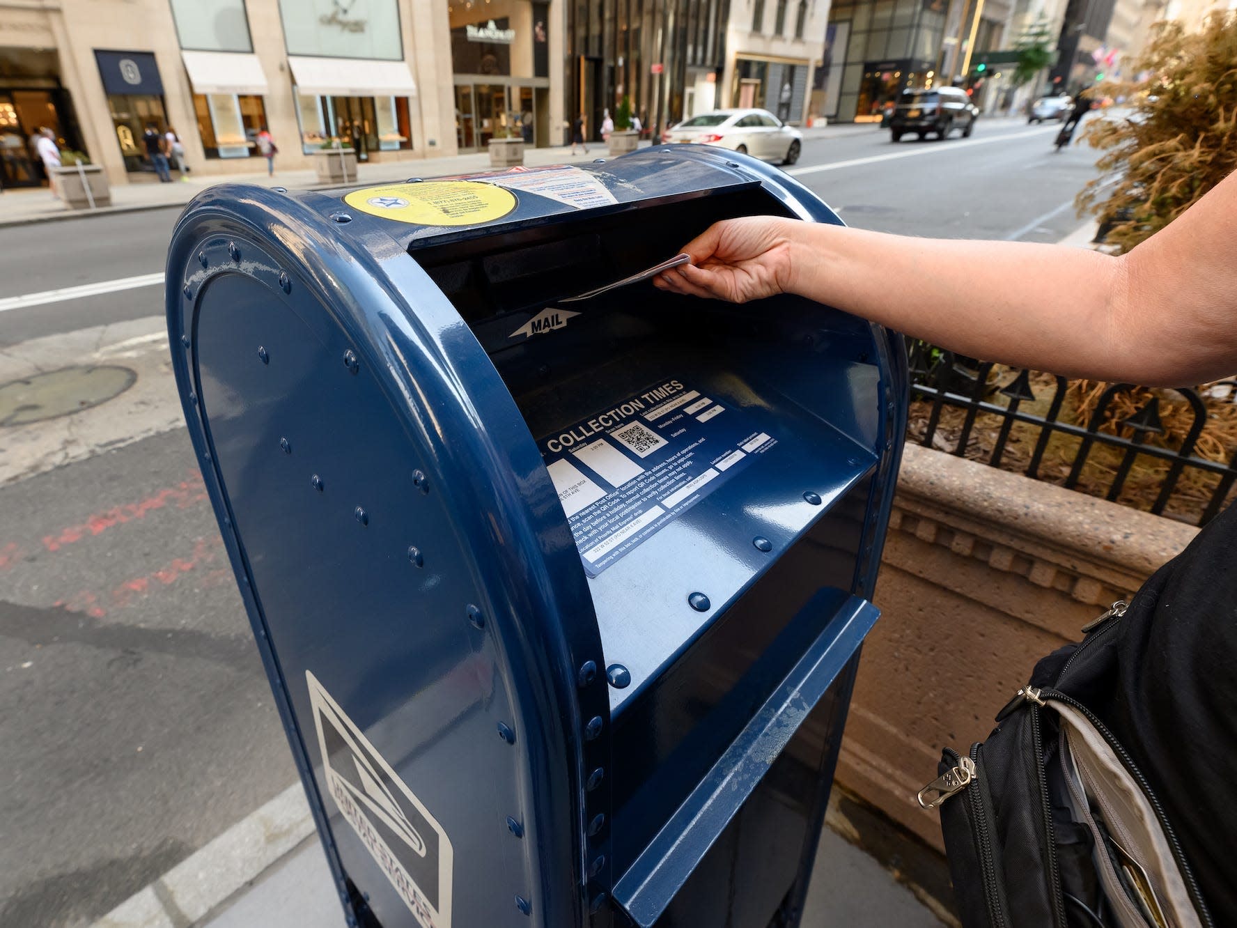The USPS says it is removing mailboxes and suspending mail collection in several major cities before Biden’s inauguration.