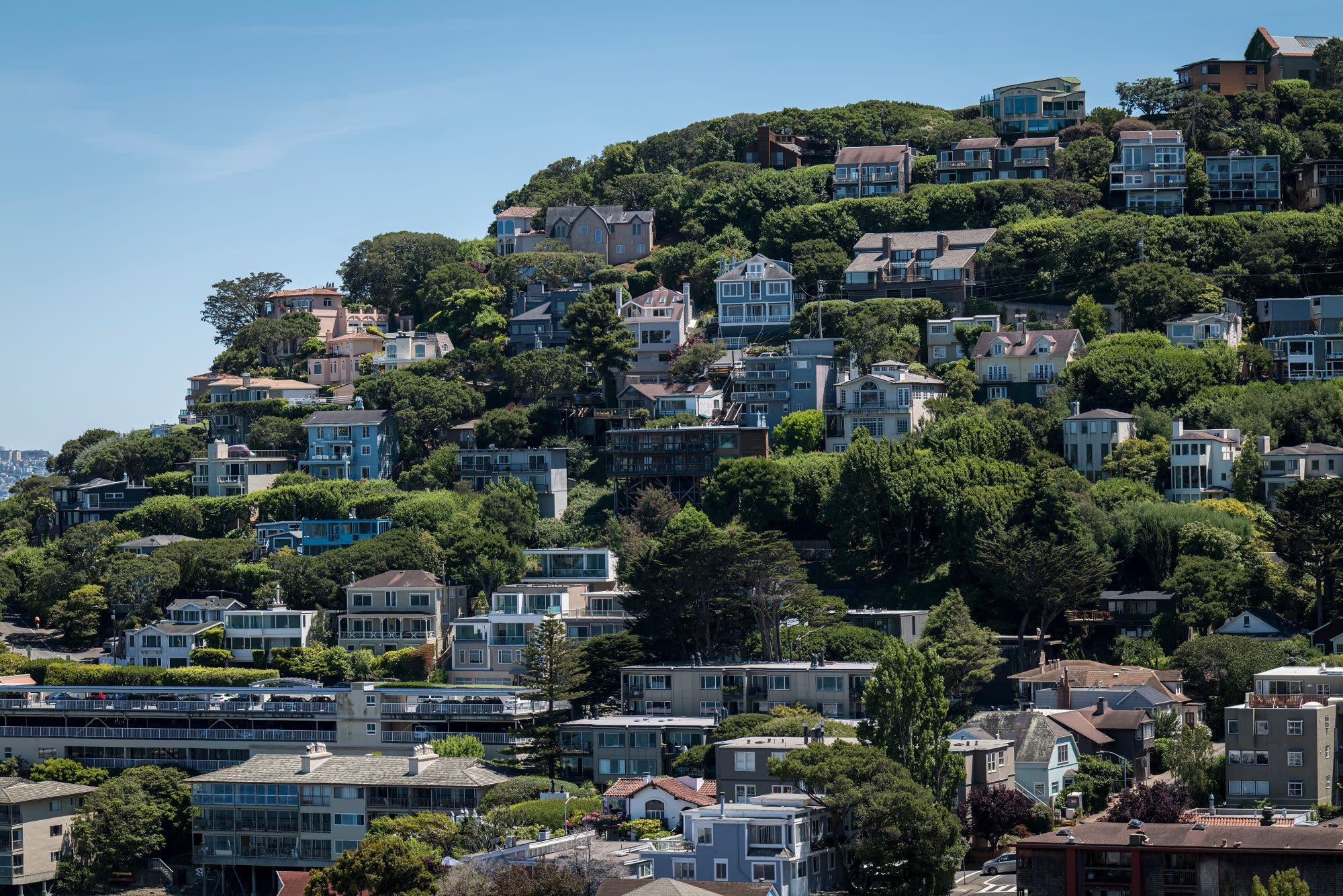 Mortgage Lenders ‘Make Hay’ With Loan Spreads Widest Since 2008