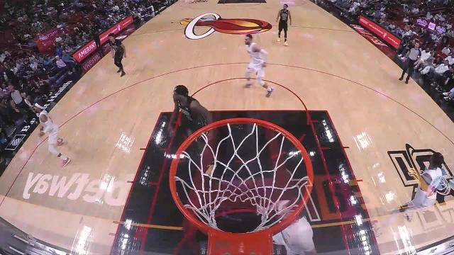 Day'Ron Sharpe with a dunk vs the Miami Heat