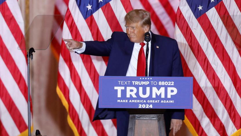 Former U.S. President Donald Trump makes an announcement of his plans to run for president in the 2024 U.S. presidential election at his Mar-a-Lago estate in Palm Beach, Florida, U.S. November 15, 2022.  REUTERS/Octavio Jones