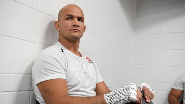 Junior Dos Santos explains his cellulitis diagnosis, why he feels bad for Alexander Volkov