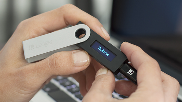 Demo: How to use a bitcoin hardware wallet
