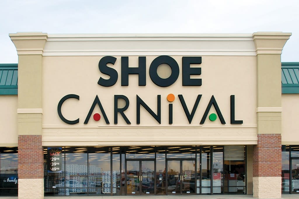 shoe carnival free shipping to store