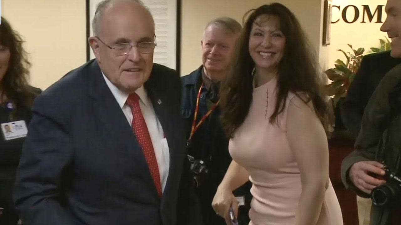 Rudy Giuliani S Estranged Wife Alleges He Had Affair With Married Woman