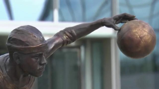 ‘I appreciate ya'll': Allen Iverson left speechless during the unveiling of his sculpture