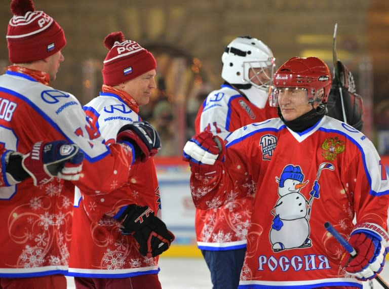 putin hockey jersey