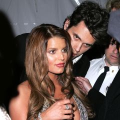 Jessica Simpson 'Fell Out of' Met Gala Gown - to John Mayer's Delight, Says Former Vogue Staffer