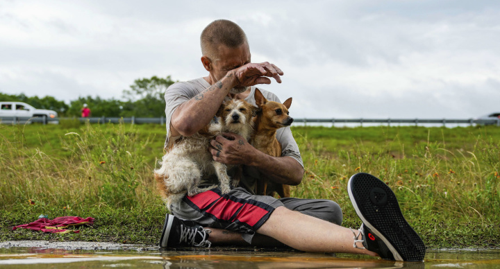 
Houston braces for 'catastrophic' flooding surge
The Houston area faced the threat of worse conditions a day after heavy storms slammed the region, and authorities warned those in low-lying areas to evacuate.
11 inches of rain in 24 hours »