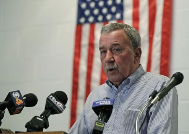 United Steelworkers Local 1999 President Chuck Jones speaks during a news conference Friday, Dec. 9, 2016, in Indianapolis. (Photo: Darron Cummings/AP)