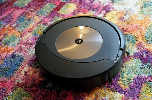 iRobot Roomba Combo j9+ robot vacuum and mop