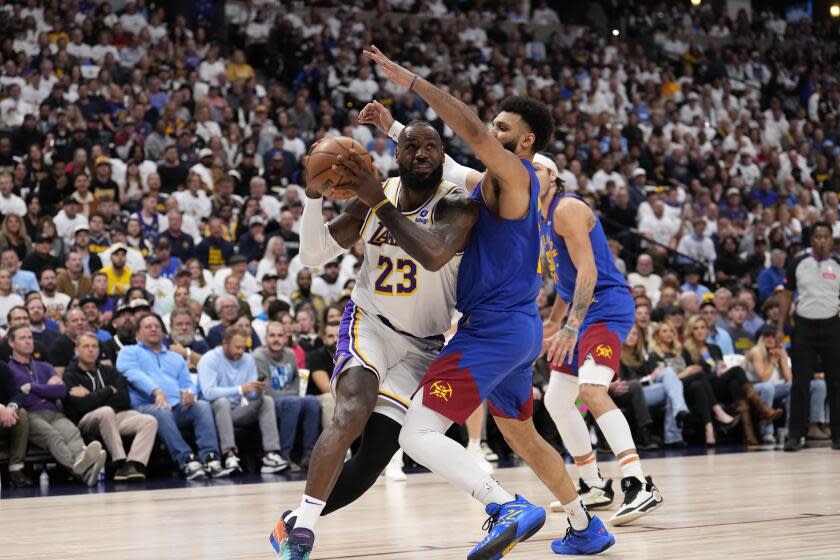 Lakers takeaways: Why Anthony Davis and LeBron James weren't good enough in Game 1