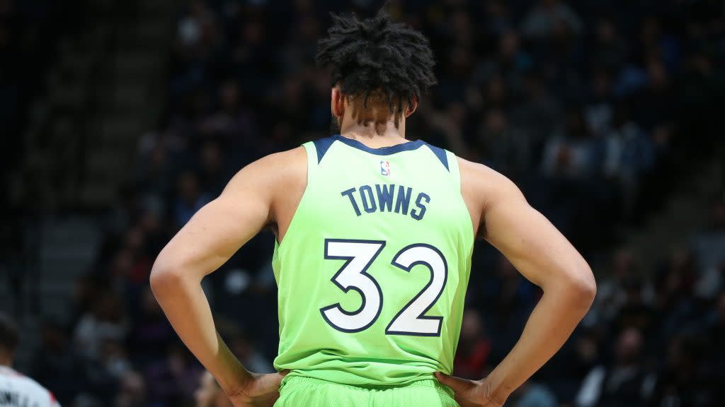 karl anthony towns green jersey