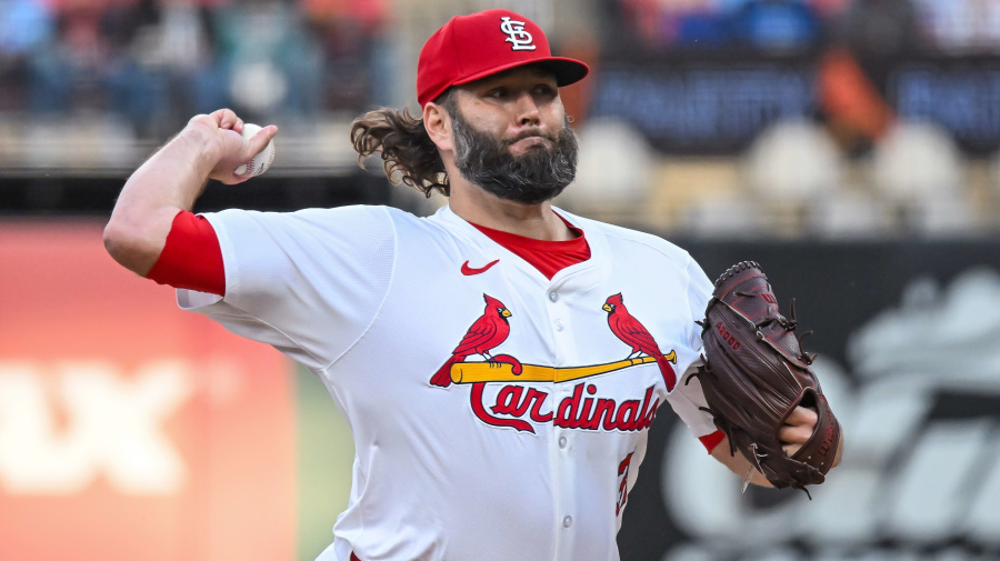 Getty Images - ST. LOUIS, MO - APRIL 22: St. Louis Cardinals starting pitcher Lance Lynn (31) throws a pitch during a game between the Arizona Diamondbacks and the St. Louis Cardinals on Monday April 22, 2024, at Busch Stadium in St. Louis MO (Photo by Rick Ulreich/Icon Sportswire via Getty Images)