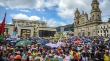 Arroceros se unen en Colombia a gran protesta de maestros y funcionarios