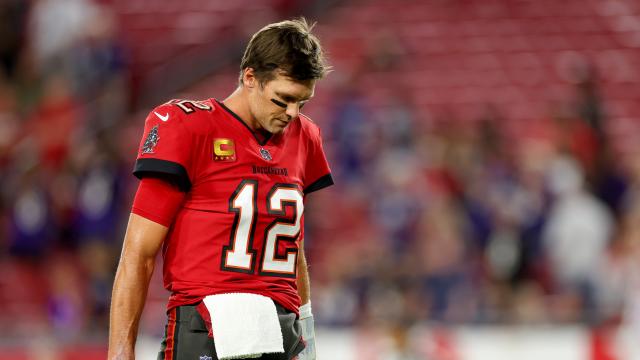 Tom Brady embarrassed in homecoming as 49ers roll despite Deebo Samuel  injury - The Boston Globe