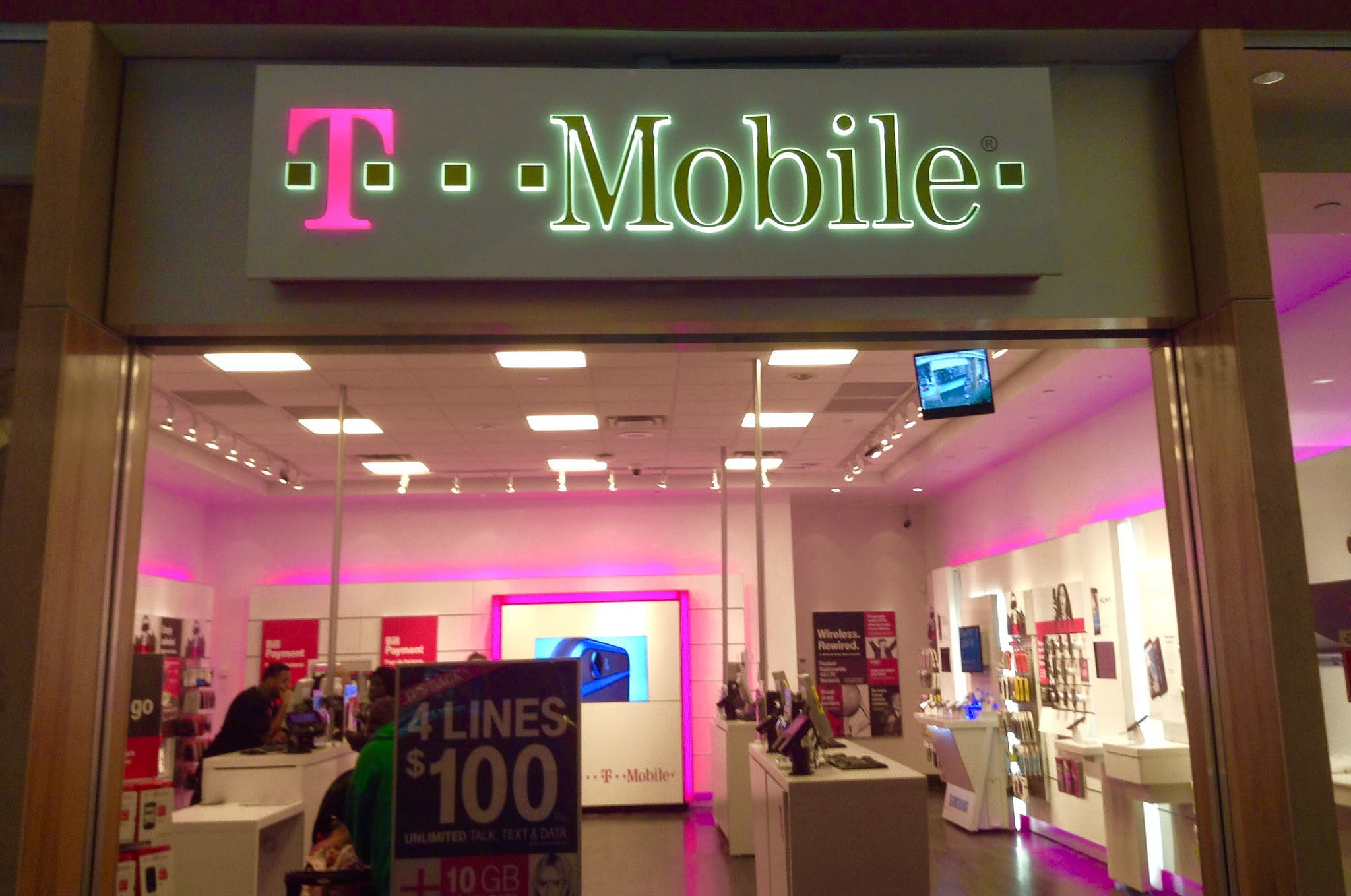 T-Mobile Announced Campaign To Get Verizon Customers To Switch