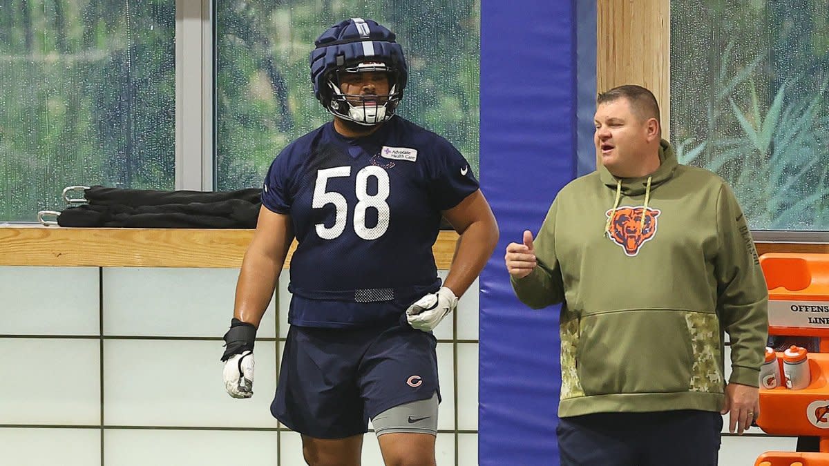 I really want the Bears to wear all white away uniforms : r/CHIBears