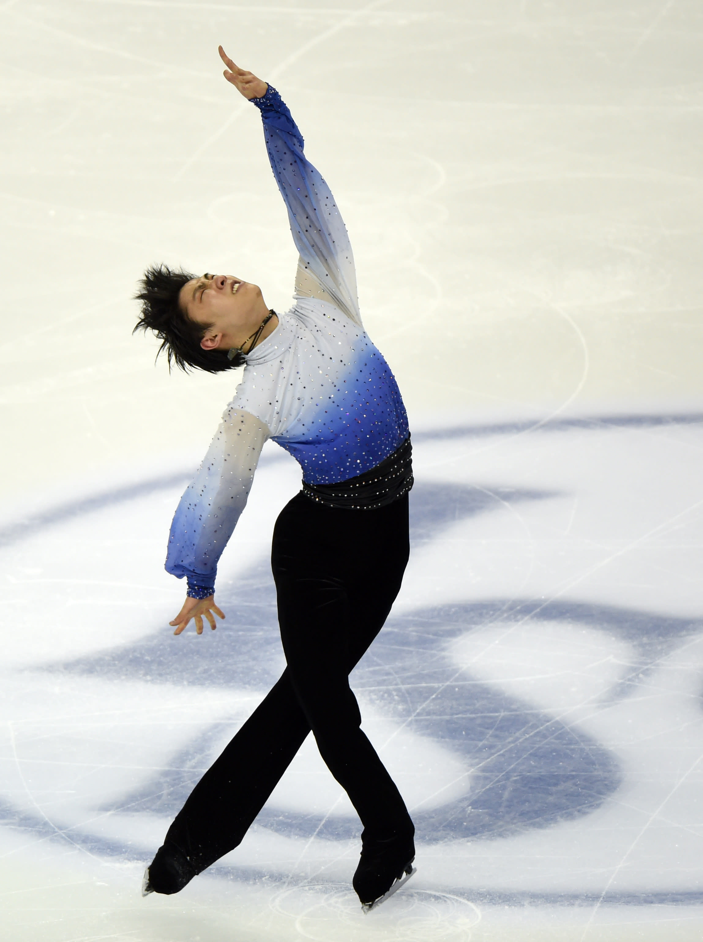 hanyu ice skater