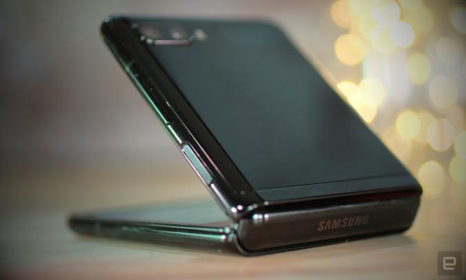 Samsung Galaxy Z Flip Review Admire It Don T Buy It Engadget