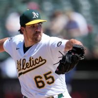 Elephant Rumblings: Brett Harris showing off tools in AFL