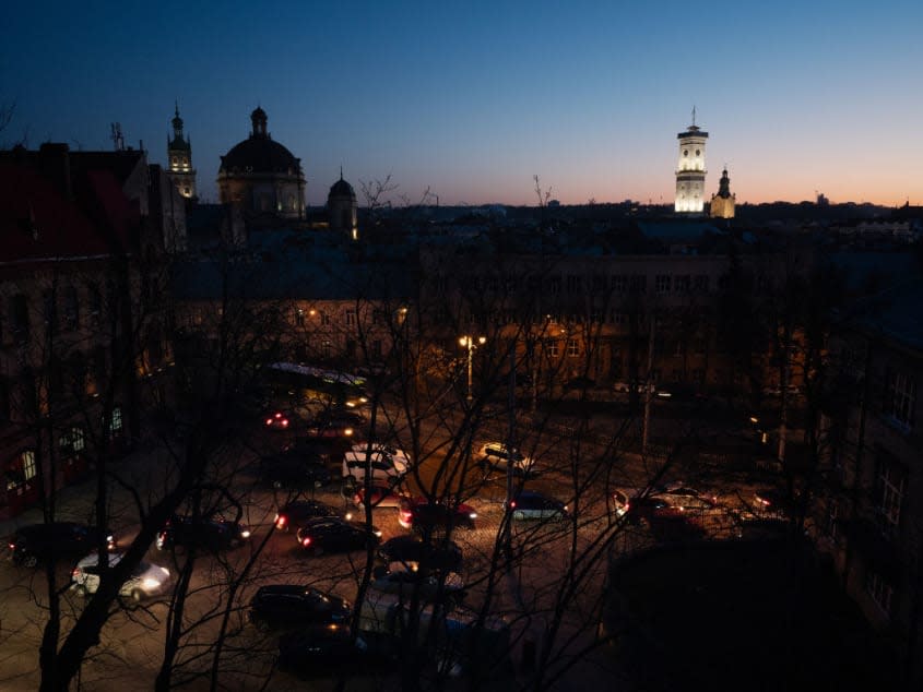 Multiple journalists report hearing explosions in Kyiv