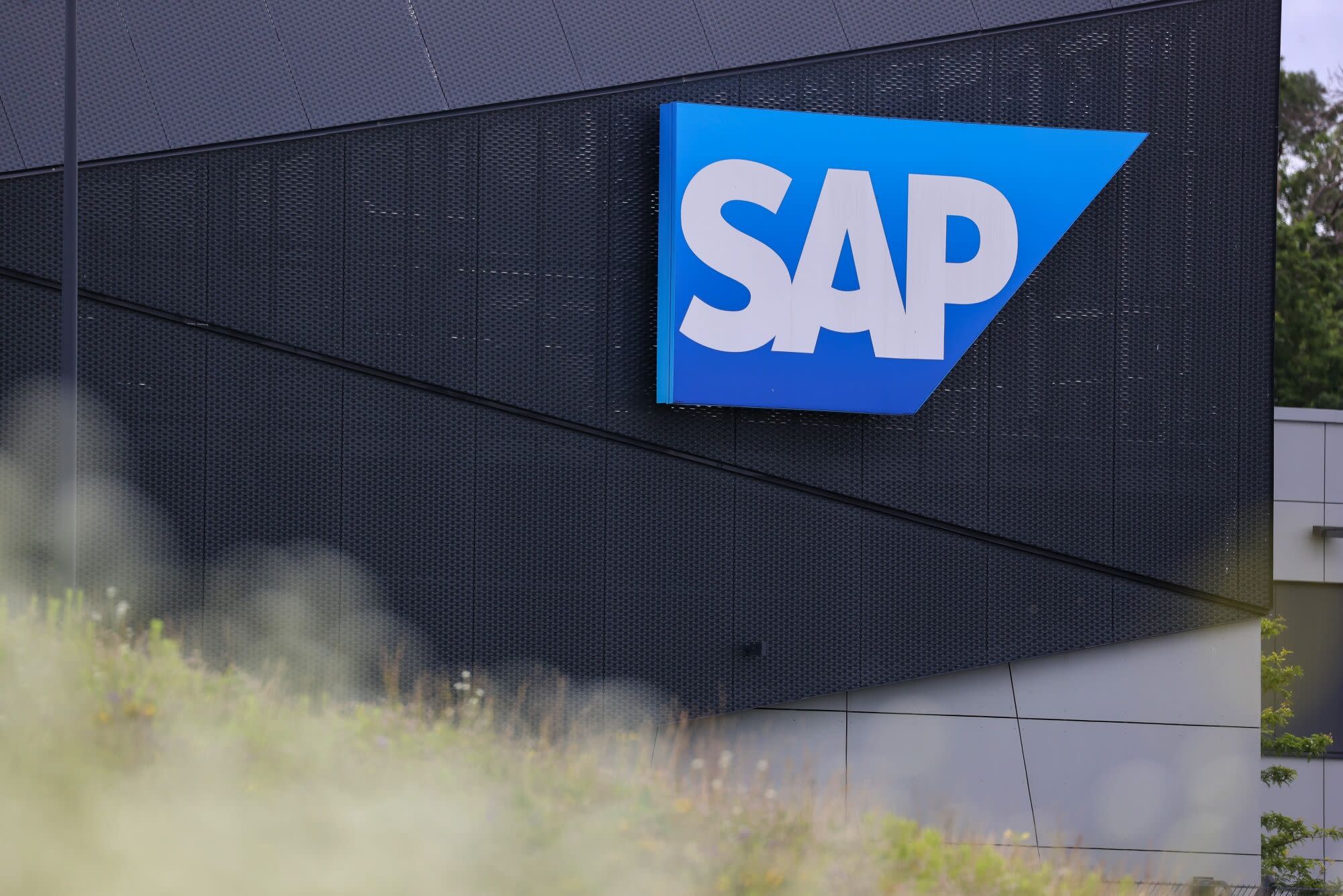 SAP Plans To Cut 8,000 jobs In Major Restructuring