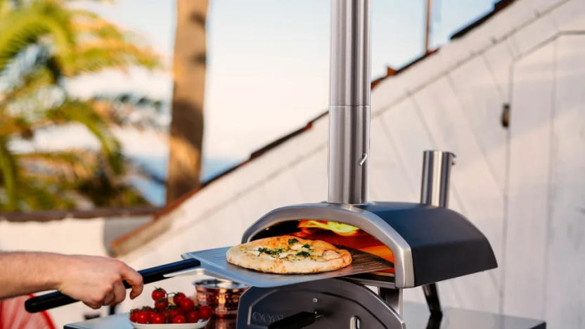 Ooni Karu 12 pizza oven