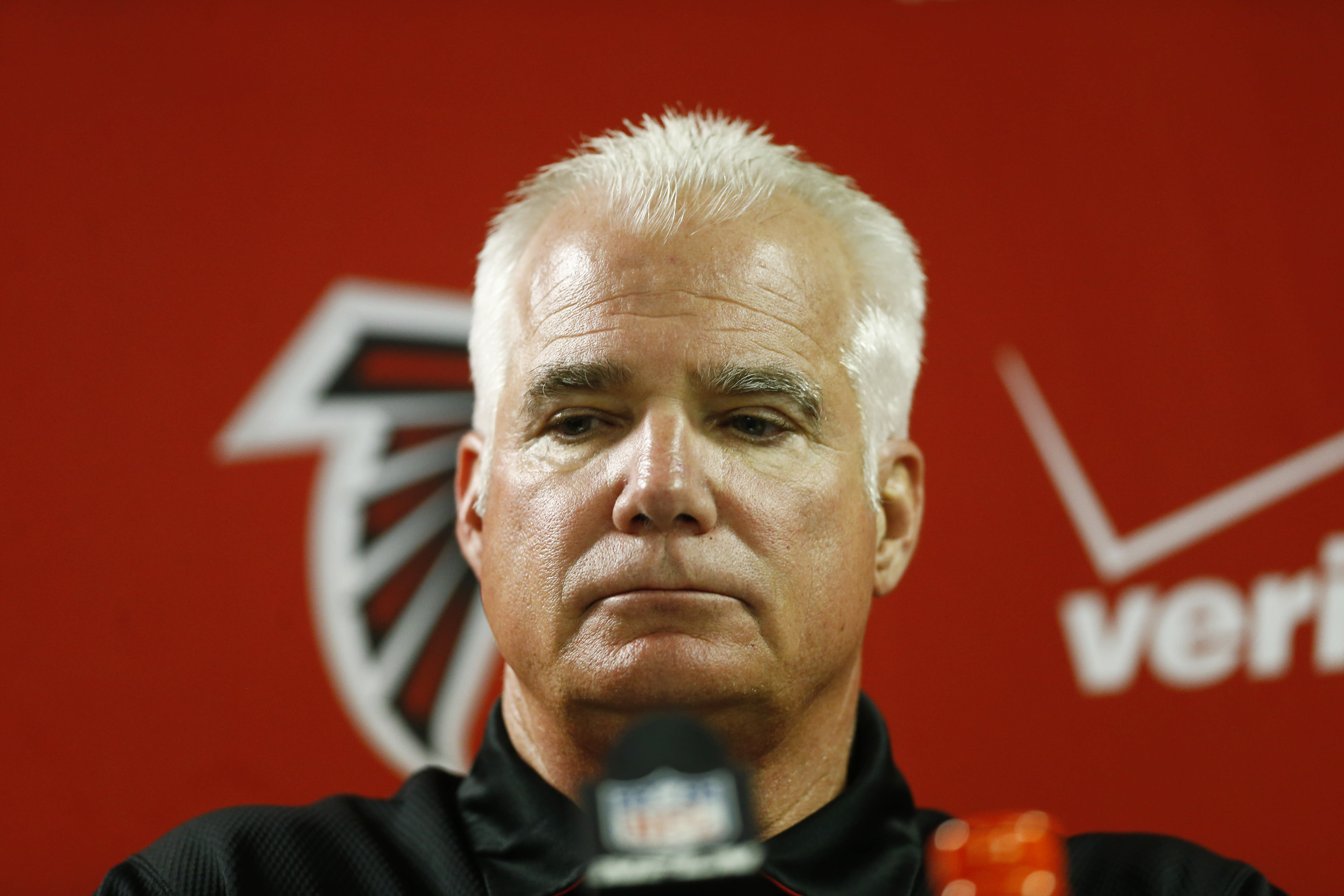 Falcons fire Mike Smith after 2nd straight losing season